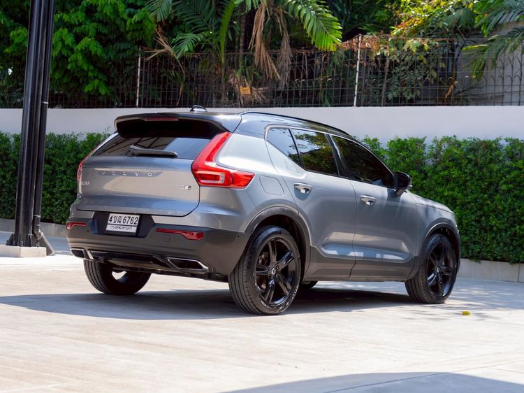 Volvo XC40 2019 2.0 T5 R-Design 4WD Utility-car เบนซิน ไม่ติดแก๊ส เกียร์อัตโนมัติ เทา รูปที่ 4