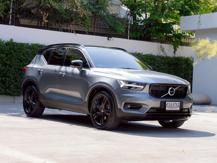 รถ Volvo XC40 2.0 T5 R-Design 4WD สี เทา