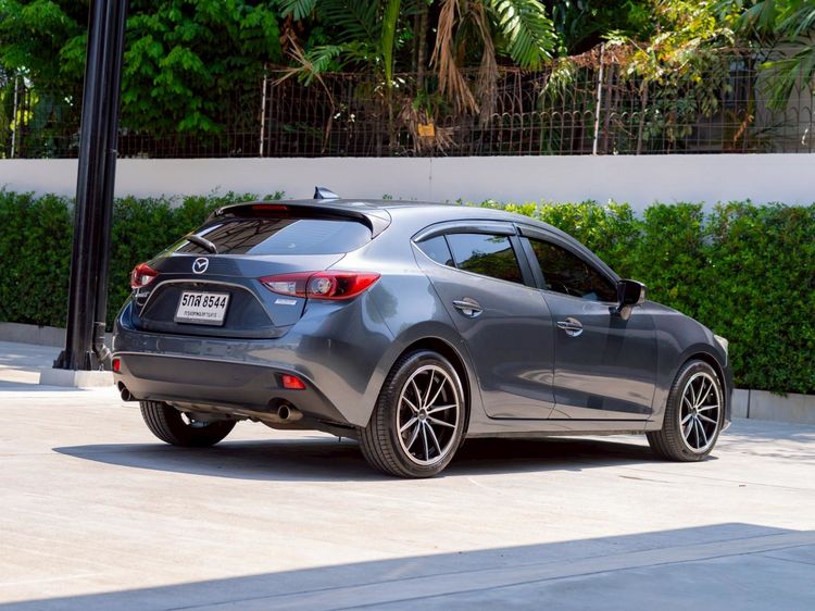 Mazda Mazda3 2017 2.0 S Sedan เบนซิน ไม่ติดแก๊ส เกียร์อัตโนมัติ เทา รูปที่ 4