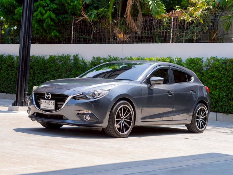 Mazda Mazda3 2017 2.0 S Sedan เบนซิน ไม่ติดแก๊ส เกียร์อัตโนมัติ เทา รูปที่ 3