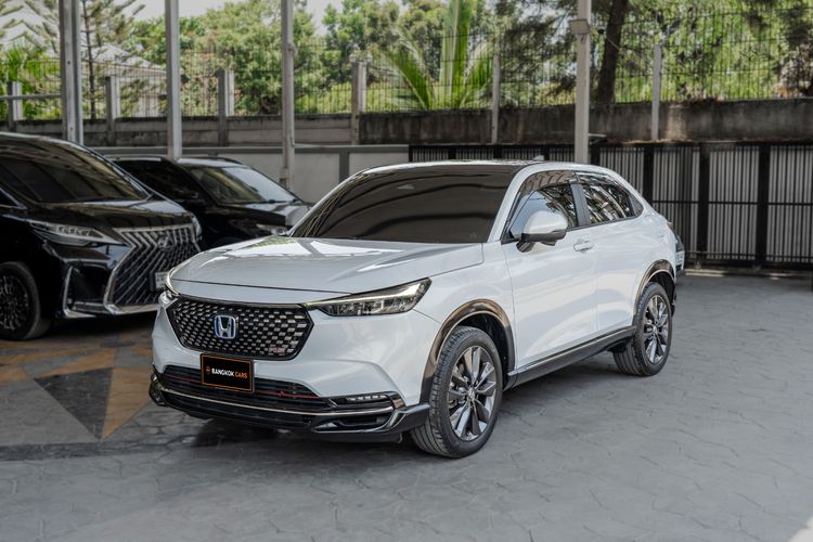 รถ Honda HR-V 1.5 e:HEV RS สี ขาว