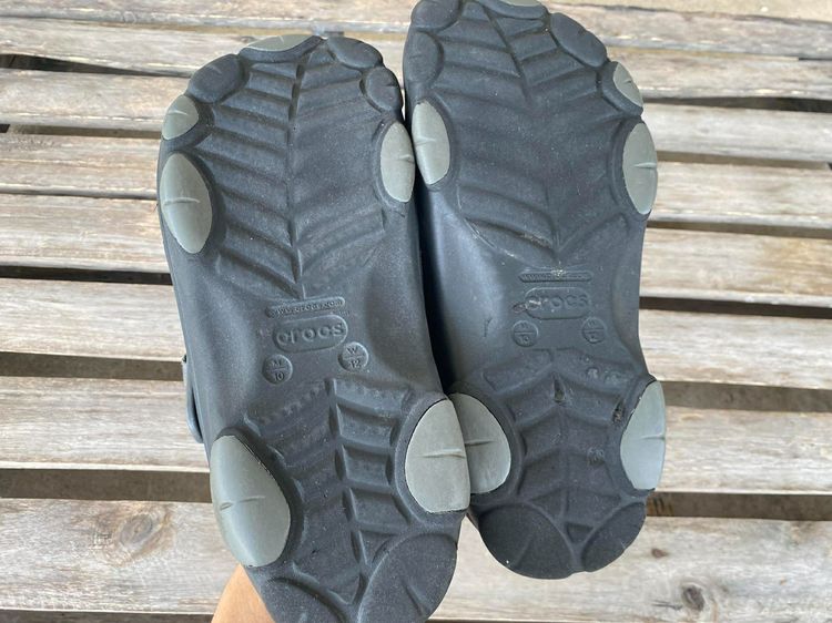 รองเท้า Crocs classic all terrain clog รูปที่ 8