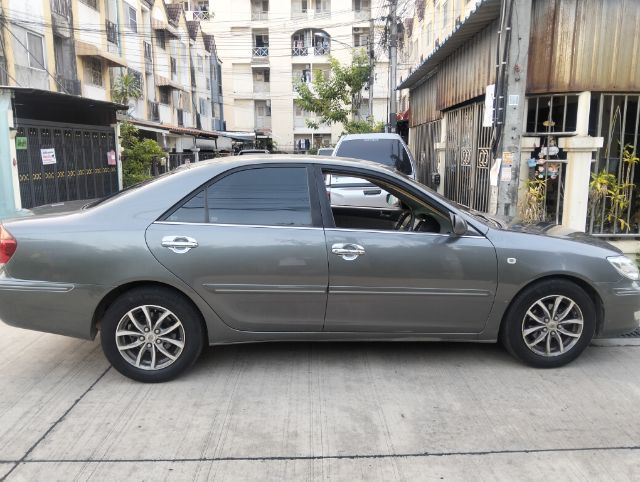 Toyota Camry 2005 2.0 G Sedan เบนซิน LPG เกียร์อัตโนมัติ เทา รูปที่ 2