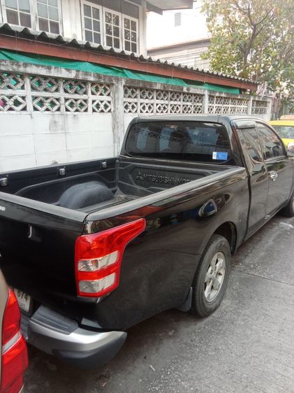 Mitsubishi Triton 2016 2.5 GL Pickup ดีเซล เกียร์ธรรมดา ดำ รูปที่ 3