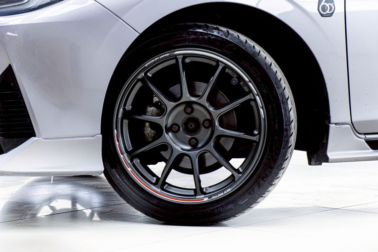 Toyota Yaris ATIV 2022 1.2 Premium Luxury Sedan เบนซิน ไม่ติดแก๊ส เกียร์อัตโนมัติ เทา รูปที่ 4