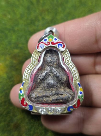 พระปิดตาหลวงปู่เอี่ยมเก่าๆ