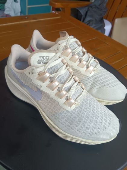 รองเท้าผ้าใบ ขาว หนังสังเคราะห์ UK 5.5 | EU 38 2/3 | US 7 Adidas รองเท้าวิ่งNike Womens Air Zoom Pegasus 