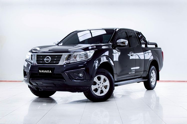 Nissan Navara 2018 2.5 E Pickup ดีเซล ไม่ติดแก๊ส เกียร์ธรรมดา ดำ