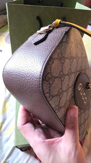 Gucci Neo Vintage GG Supreme Messenger Bag ( สภาพมือ 1 ) ใหม่มาก ซื้อขายแบบ มือ ชน มือ หรือ นัดดูสินค้า ตลิ่งชัน - ปิ่นเกล้า รูปที่ 9