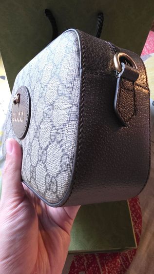 Gucci Neo Vintage GG Supreme Messenger Bag ( สภาพมือ 1 ) ใหม่มาก ซื้อขายแบบ มือ ชน มือ หรือ นัดดูสินค้า ตลิ่งชัน - ปิ่นเกล้า รูปที่ 4