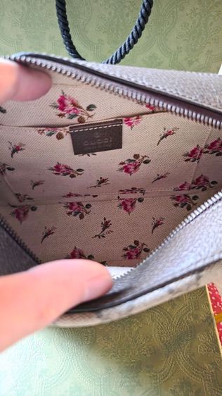 Gucci Neo Vintage GG Supreme Messenger Bag ( สภาพมือ 1 ) ใหม่มาก ซื้อขายแบบ มือ ชน มือ หรือ นัดดูสินค้า ตลิ่งชัน - ปิ่นเกล้า รูปที่ 11
