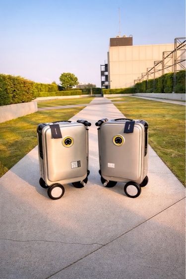 Airwheel SE3S สีเงิน (Silver) กระเป๋าเดินทาง ไฟฟ้า นั่งขับได้ (20 นิ้ว)