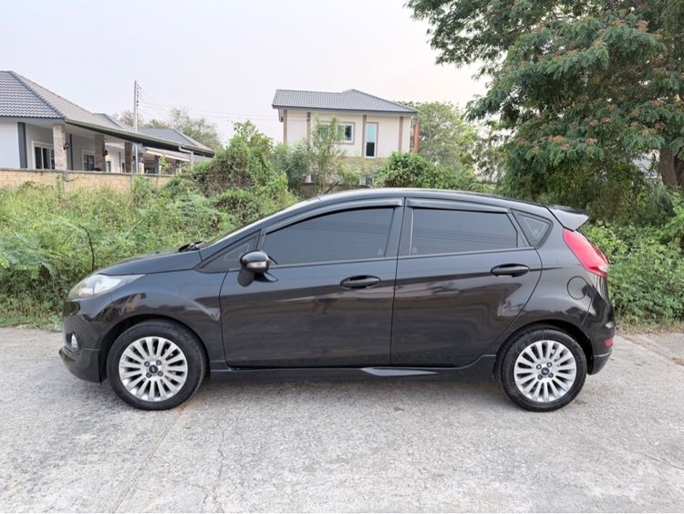Ford Fiesta 2011 1.6 Trend Sedan เบนซิน ไม่ติดแก๊ส เกียร์อัตโนมัติ ดำ รูปที่ 2