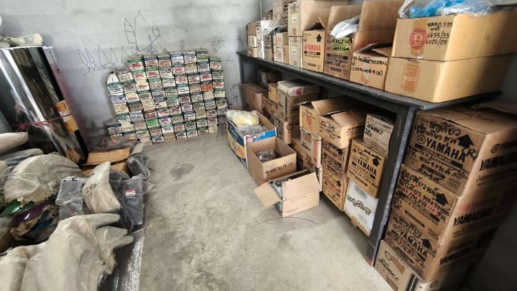 ขายยกเข่ง อะไหล่ 2 จังหวะรวมรุ่น หน้ากาก บังโคลน ครอบไฟเลี้ยว  โช็ค ของแน่นๆ เอาไปแยกขายกำไรเน้นๆ รูปที่ 6