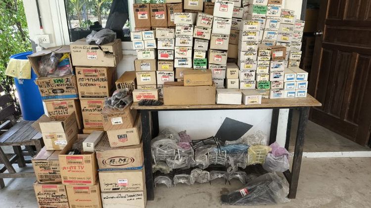 ขายยกเข่ง อะไหล่ 2 จังหวะรวมรุ่น หน้ากาก บังโคลน ครอบไฟเลี้ยว  โช็ค ของแน่นๆ เอาไปแยกขายกำไรเน้นๆ รูปที่ 7