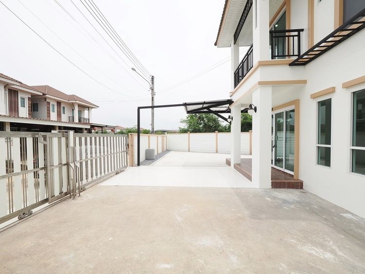 มีบางส่วน ขายราคาพิเศษ บ้านเดี่ยว รีโนเวทใหม่ต่ำกว่าทุน ม.กรีนเนอรี่ บาย นิราวิลล์ เอกชัย–พระราม2 (แปลงหัวมุม) รูปที่ 2