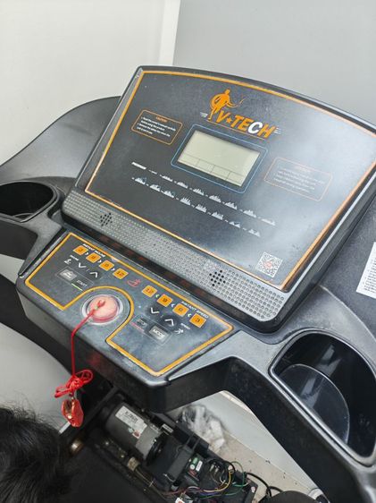 ช่างซ่อมลู่วิ่งไฟฟ้าVtech fitness VT ONE ช่างซ่อมลู่วิ่งไฟฟ้านนทบุรี ซ่อมได้ทุกรุ่น ทุกยี่ห้อ ทุกอาการ บริการถึงบ้านท่านทั่วไทย