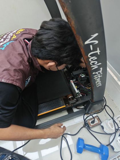 ช่างซ่อมลู่วิ่งไฟฟ้าVtech fitness VT ONE ช่างซ่อมลู่วิ่งไฟฟ้านนทบุรี ซ่อมได้ทุกรุ่น ทุกยี่ห้อ ทุกอาการ บริการถึงบ้านท่านทั่วไทย


 รูปที่ 7