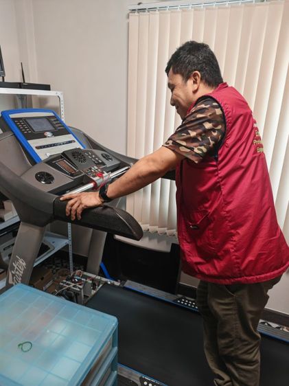 ช่างซ่อมลู่วิ่งไฟฟ้าFairtex super run nc ช่างซ่อมลู่วิ่งไฟฟ้าปากเกร็ด ซ่อมได้ทุกรุ่น ทุกยี่ห้อ ทุกอาการ บริการถึงบ้านท่านทั่วไทย


 รูปที่ 6