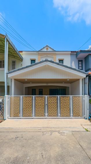 ขาย 🏡 ทาวน์เฮ้าส์ 2 ชั้น รีโนเวทใหม่  KC รามอินทรา 8 พื้นที่ 24 ตร.วา 4 ห้องนอน 2 ห้องน้ำ สวยเหมือนได้บ้านใหม่