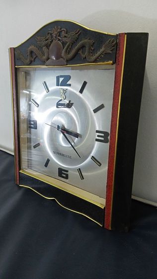 นาฬิกาติดผนังเก่า คงไม่สัก เก่าตามภาพ เดินปกติ รูปที่ 4