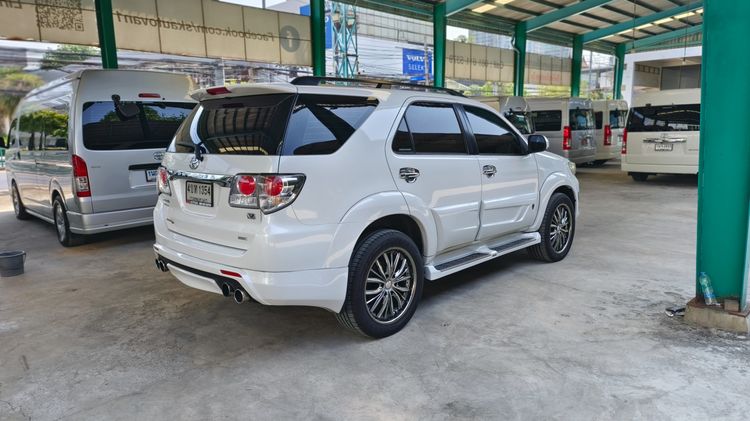 Toyota Fortuner 2013 3.0 V 4WD Utility-car ดีเซล ไม่ติดแก๊ส เกียร์อัตโนมัติ ขาว รูปที่ 4