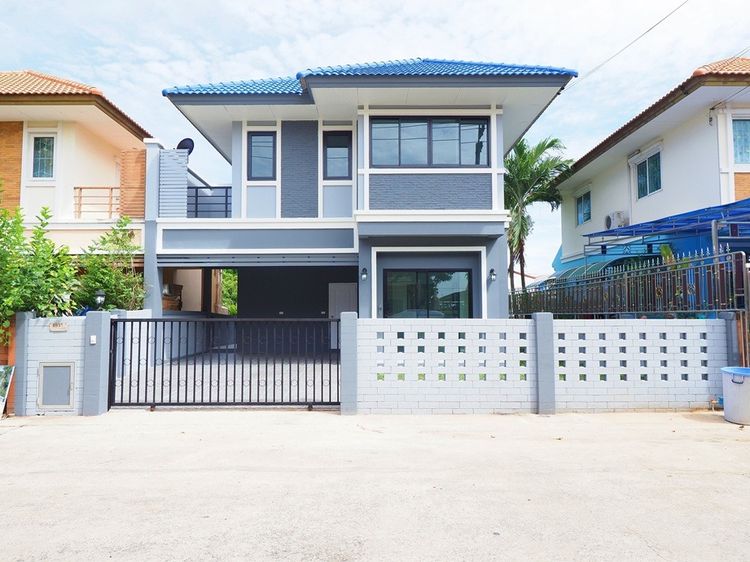 ขายราคาต่ำกว่าทุน บ้านแฝดรีโนเวทใหม่ หลังใหญ่ ม.เติมรัก 3 บ้านกล้วย–ไทรน้อย