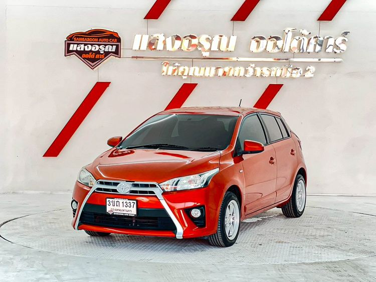 รถ Toyota Yaris 1.2 J Eco สี แดง
