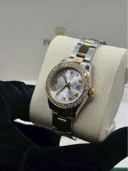 Rolex Datejust Lady 26mm – หน้าแผ่นเสียงเงิน ตัวเรือน Yellowgold รูปที่ 3