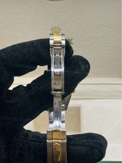 Rolex Datejust Lady 26mm – หน้าแผ่นเสียงเงิน ตัวเรือน Yellowgold รูปที่ 10
