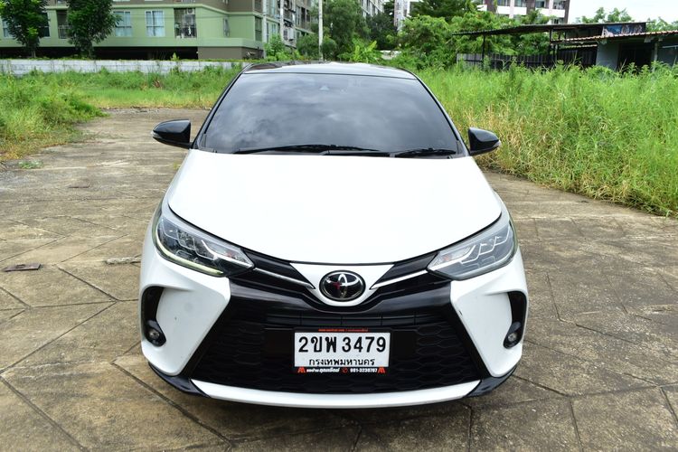 Toyota Yaris 2021 1.2 Sport Premium Sedan เบนซิน ไม่ติดแก๊ส เกียร์อัตโนมัติ ขาว รูปที่ 2