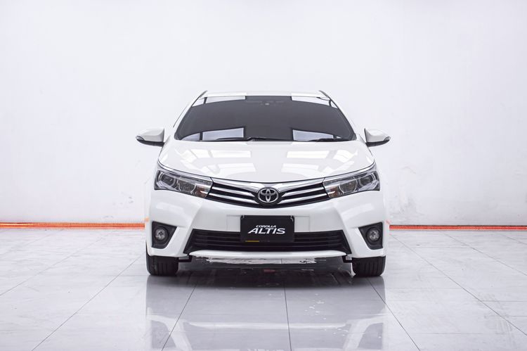 Toyota Altis 2017 1.8 V Sedan เบนซิน ไม่ติดแก๊ส เกียร์อัตโนมัติ ขาว รูปที่ 4