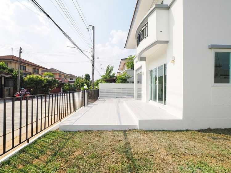 มีบางส่วน บ้านเดี่ยว 2 ชั้น รีโนเวทใหม่ พร้อมอยู่ ม.อิงลดา ลำลูกกา–คลอง 4 (ถนนเมน ทำเลดี) รูปที่ 3