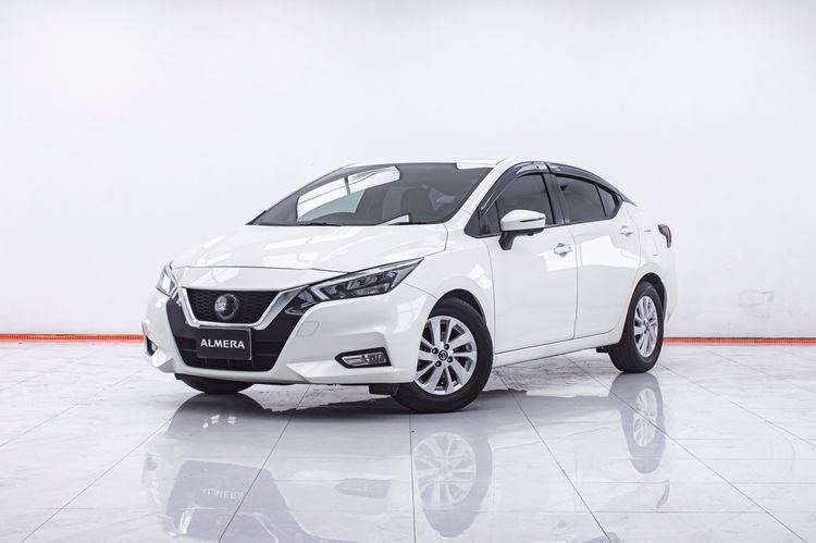 รถ Nissan Almera 1.0 V สี ขาว