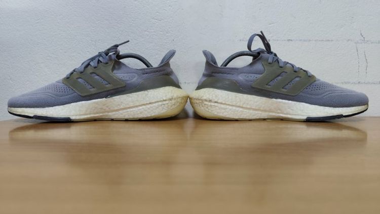 Adidas Ultra Boost 42.5 27.0 แท้ มือสอง รูปที่ 12