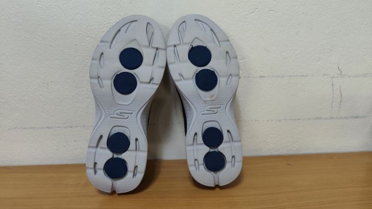 SKECHERS Gowalk 4. 41.0 26.0 แท้ มือสอง รูปที่ 7