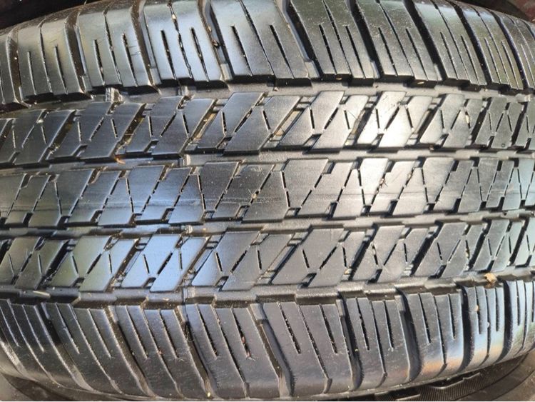 ยาง Bridgestone  HT 265 60 18 ปี 25 ชุดละ 8,000 บาทครับ รูปที่ 3