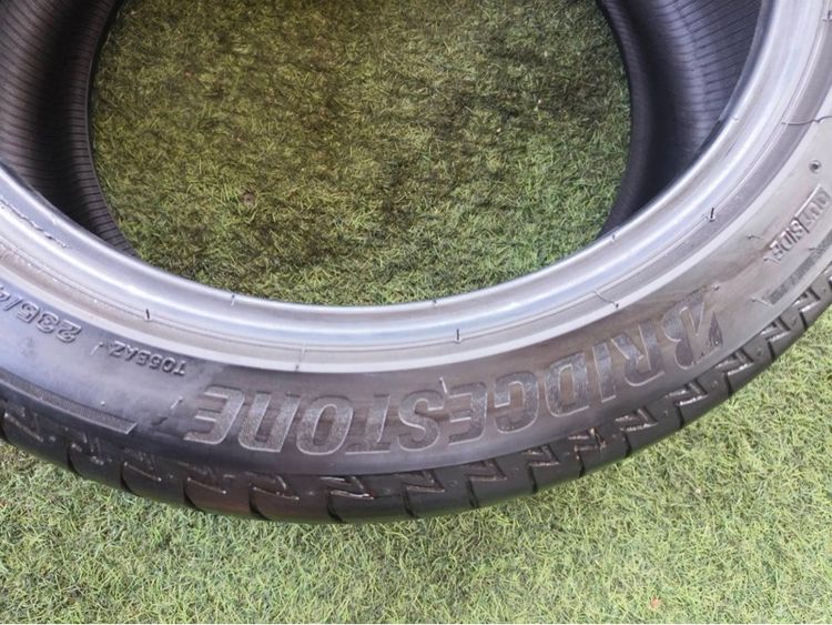 ยาง Bridgestone t005a 235 45 18 ปี 25 ชุดละ 6,000 บาทครับ รูปที่ 8
