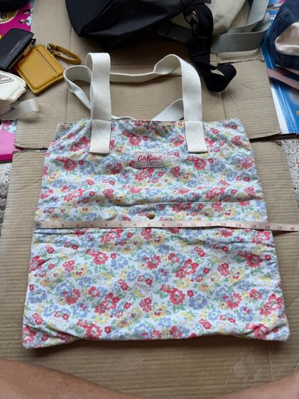 กระเป๋าผ้าสภาพสวยลายดอก