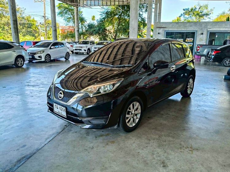รถ Nissan Note 1.2 V สี ดำ