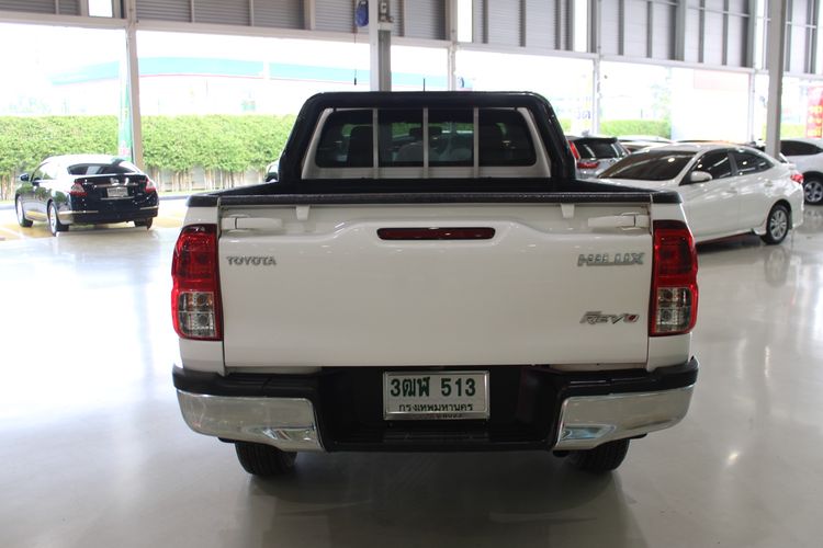Toyota Hilux Revo 2023 2.8 G 4WD Pickup ดีเซล ไม่ติดแก๊ส เกียร์ธรรมดา ขาว รูปที่ 2