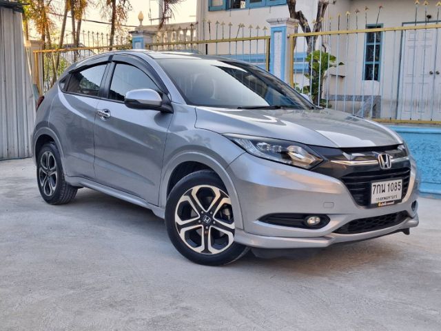 รถ Honda HR-V 1.8 E Limited สี เงิน