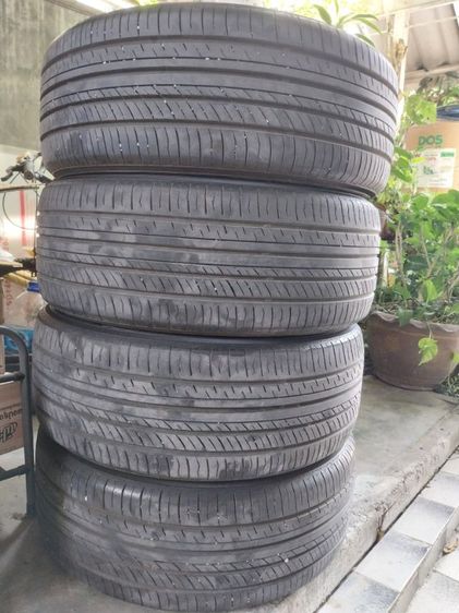 Yokohama advance  db v552 ขนาด 225 45 r19 ใช้น้อย 22,000 km ปียาง 2822 ขาย 3,500 B