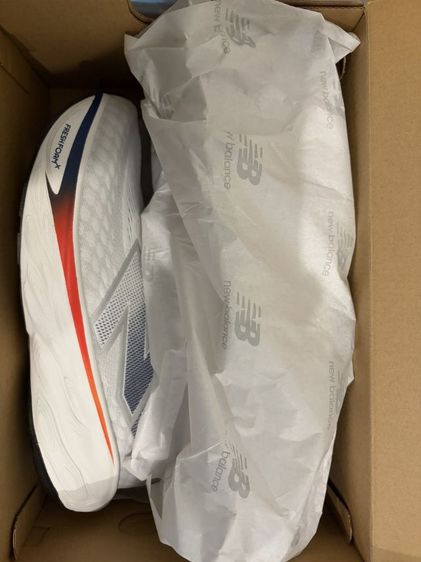  New Balance Fresh Foam X 1080 v14
รุ่นท็อปสุดของ NB  รองเท้าวิ่งสายซัพพอร์ตนุ่มเด้งที่นักวิ่งหลายคนยกให้เป็นคู่โปรดสภาพใหม่แกะกล่อง รูปที่ 5