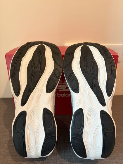  New Balance Fresh Foam X 1080 v14
รุ่นท็อปสุดของ NB  รองเท้าวิ่งสายซัพพอร์ตนุ่มเด้งที่นักวิ่งหลายคนยกให้เป็นคู่โปรดสภาพใหม่แกะกล่อง รูปที่ 7