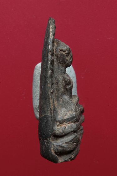 พระรอดลำพูนสวยๆค่ะเก่าค่ะ รูปที่ 3