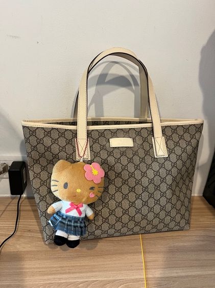 ส่งต่อของใช้ส่วนตัวตัว Gucci Tote Bag GG Supreme รับประกันแท้