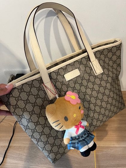 ส่งต่อของใช้ส่วนตัวตัว Gucci Tote Bag GG Supreme รับประกันแท้ รูปที่ 3