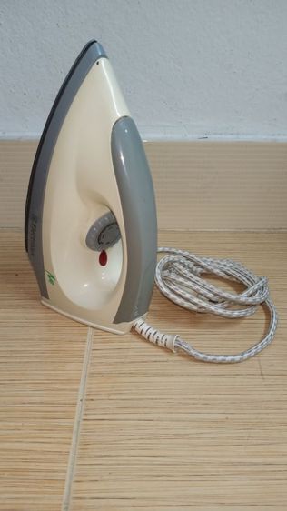 เตารีด Electrolux  EDI100 มีให้เก็บปลายทางได้ รูปที่ 4