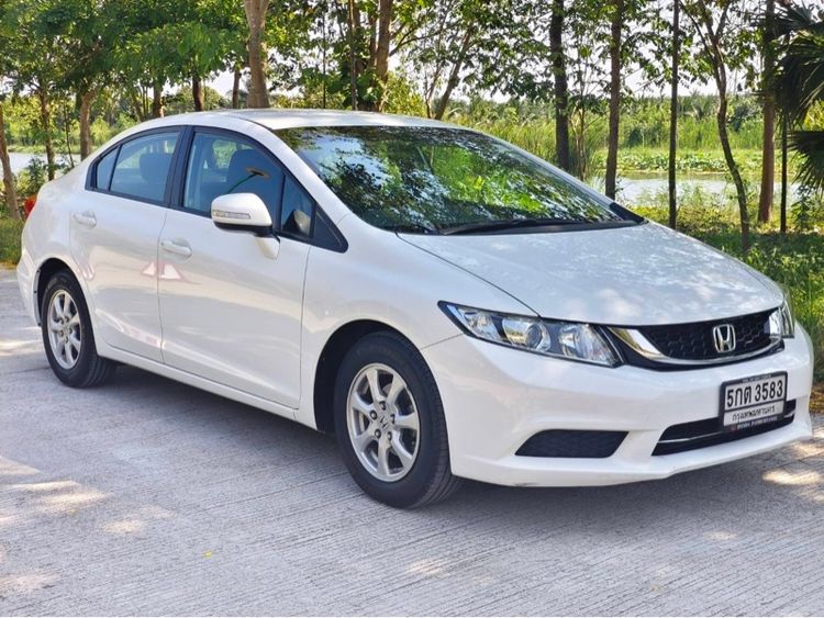 รถ Honda Civic 1.8 S i-VTEC สี ขาว